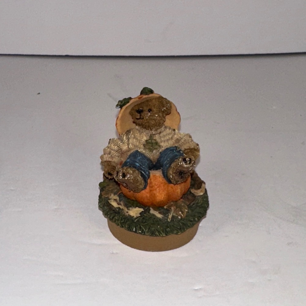 Adorable Teddy Bear Sitting‎ in Pumpkin jar topper